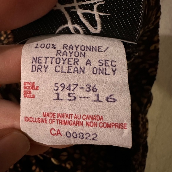 Vintage 2-Piece Set | LA Sport by Lori Ann Skirt and Jacket Set Vibrant Pattern - Picture 14 of 14